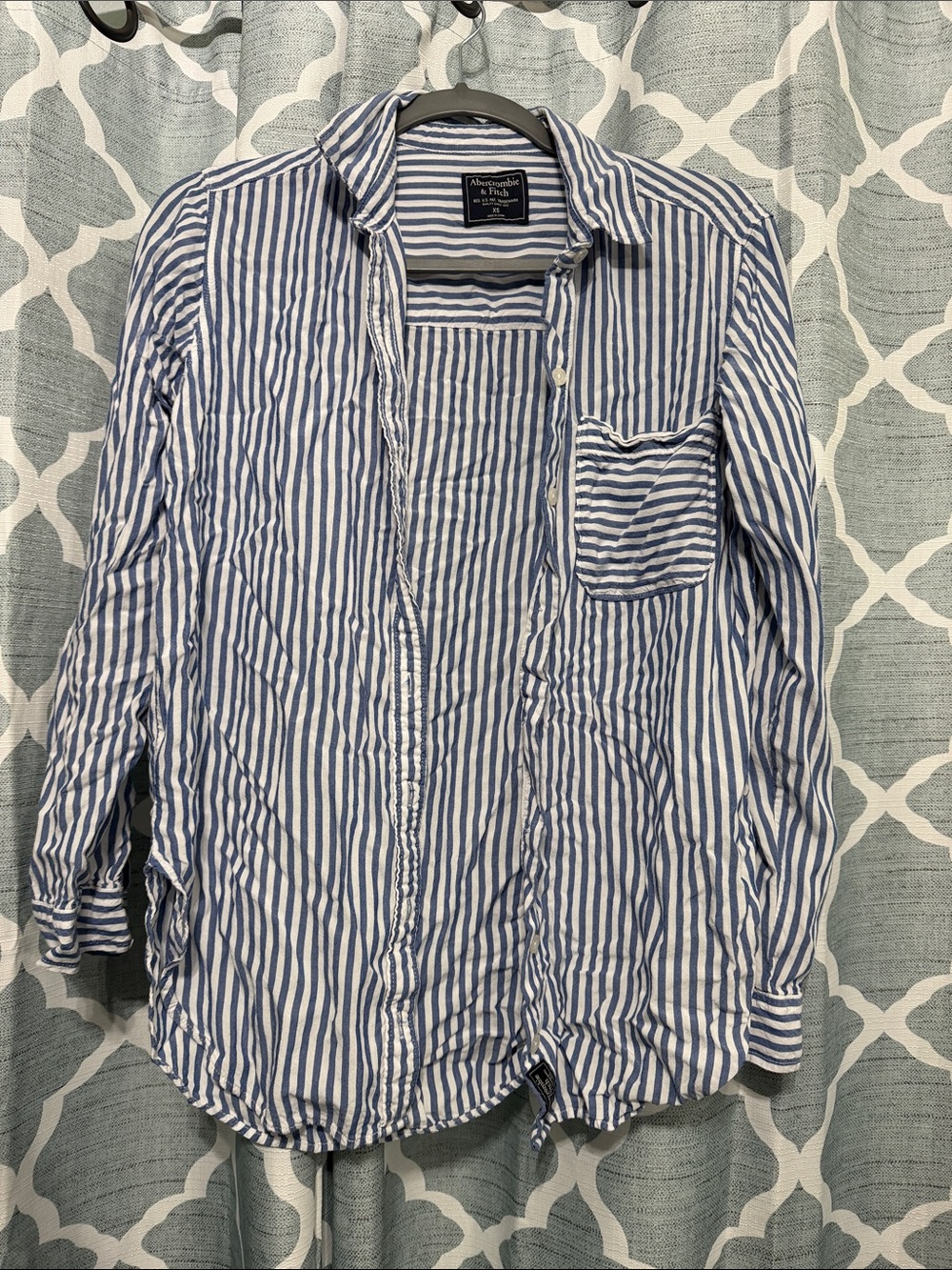 Abercrombie & Fitch Blue and White Vertical Stripe Button-Down Shirt